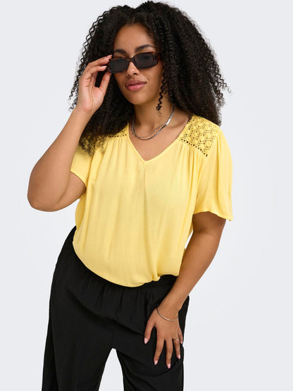 model_shot-creative