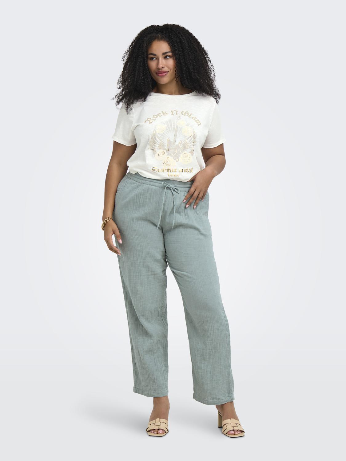 model_shot-front_full