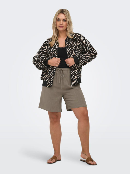 model_shot-front_full