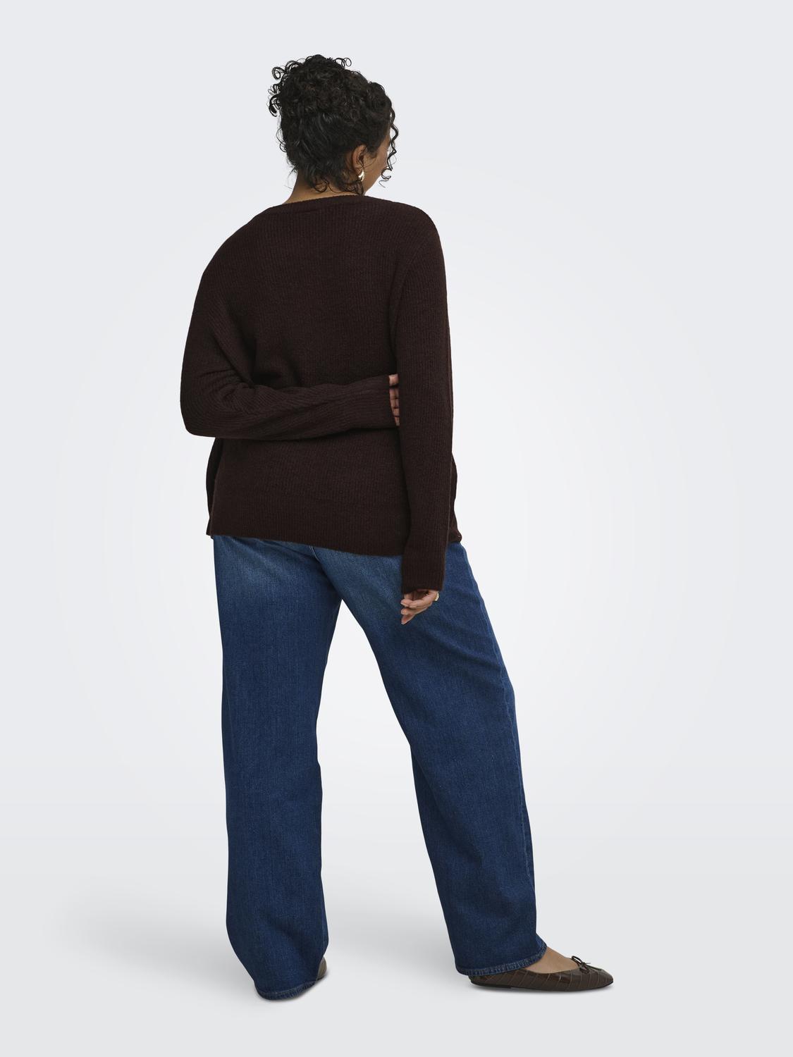 model_shot-back