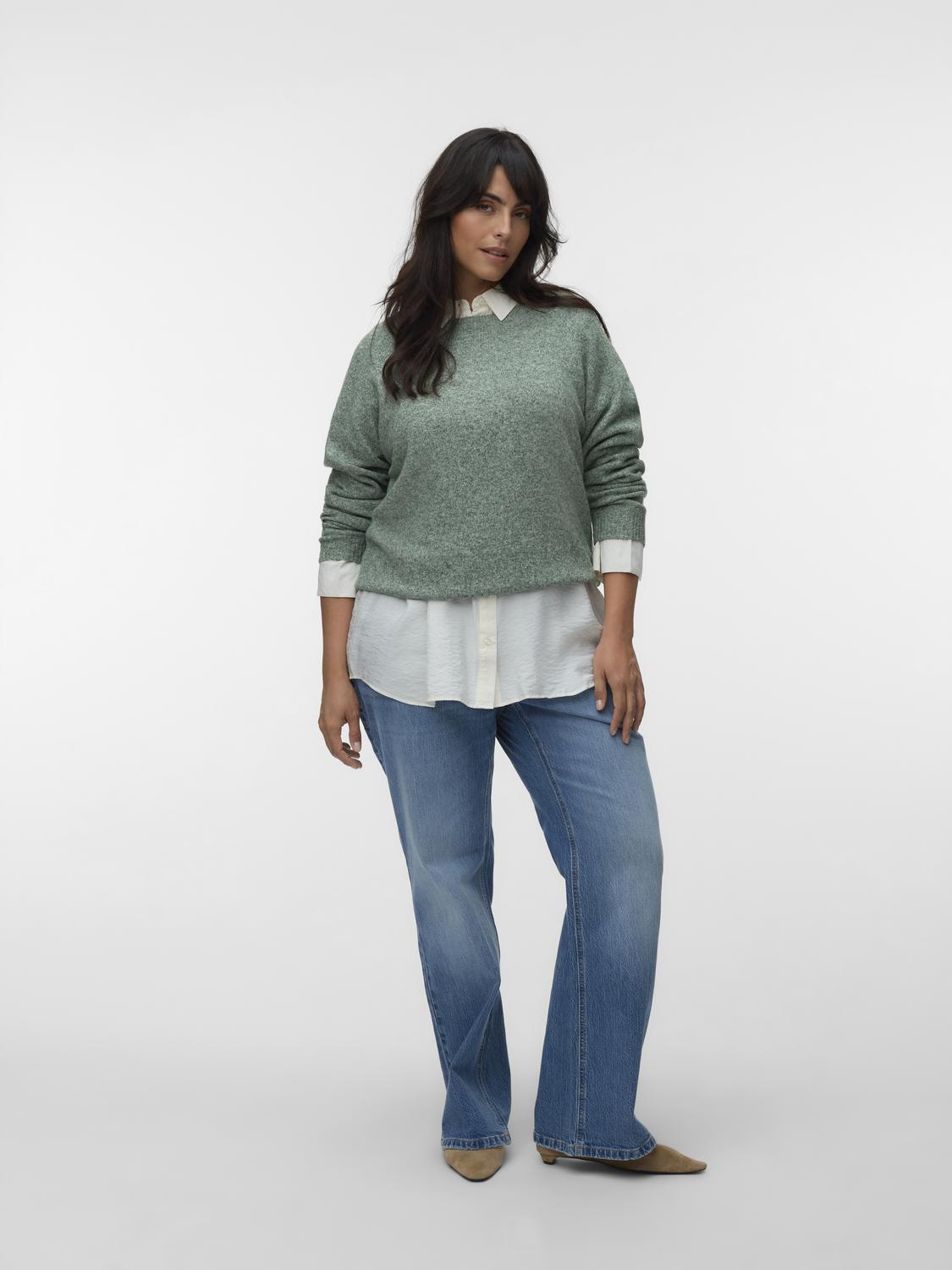 model_shot-front