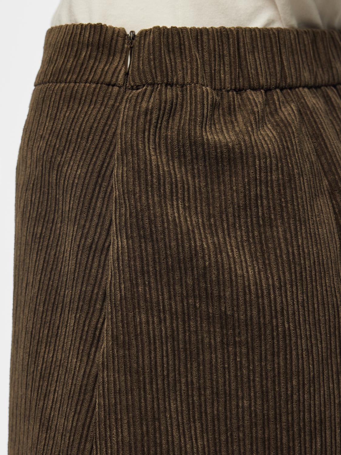 model_shot-detail